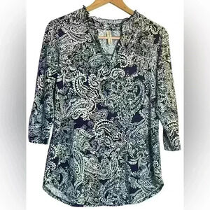 Perseption Women’s Business Casual Navy White Paisley 3/4 Sleeve Blouse Medium